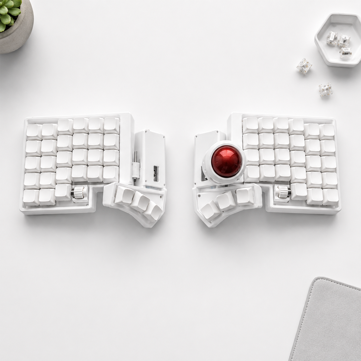 Built-In Trackball vs External Trackball: Which Keyboard Setup Is Better?